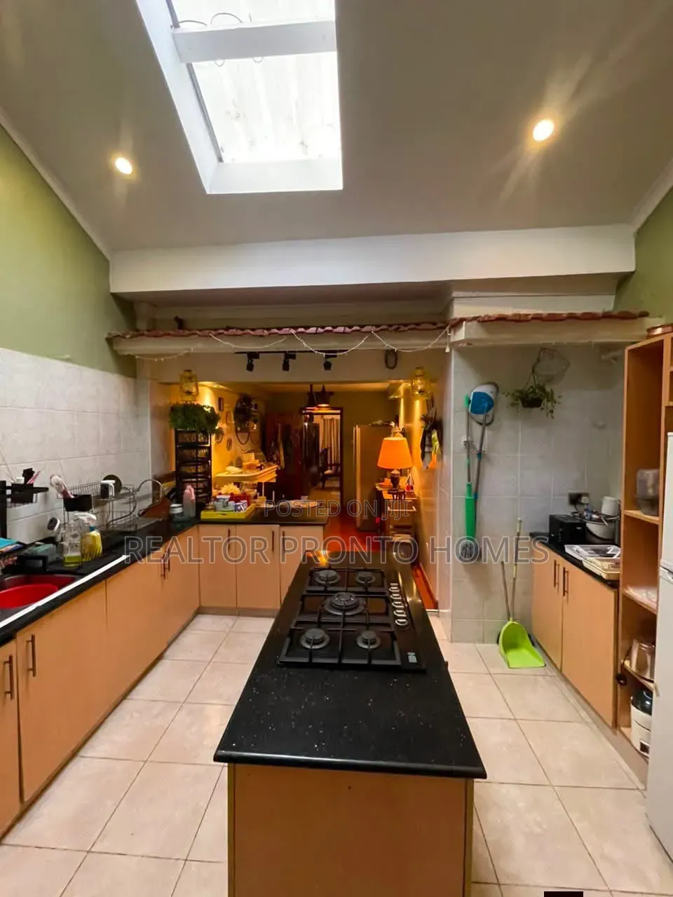 4bdrm Townhouse/Terrace in Lavington, Muthangari for sale in Muthangari