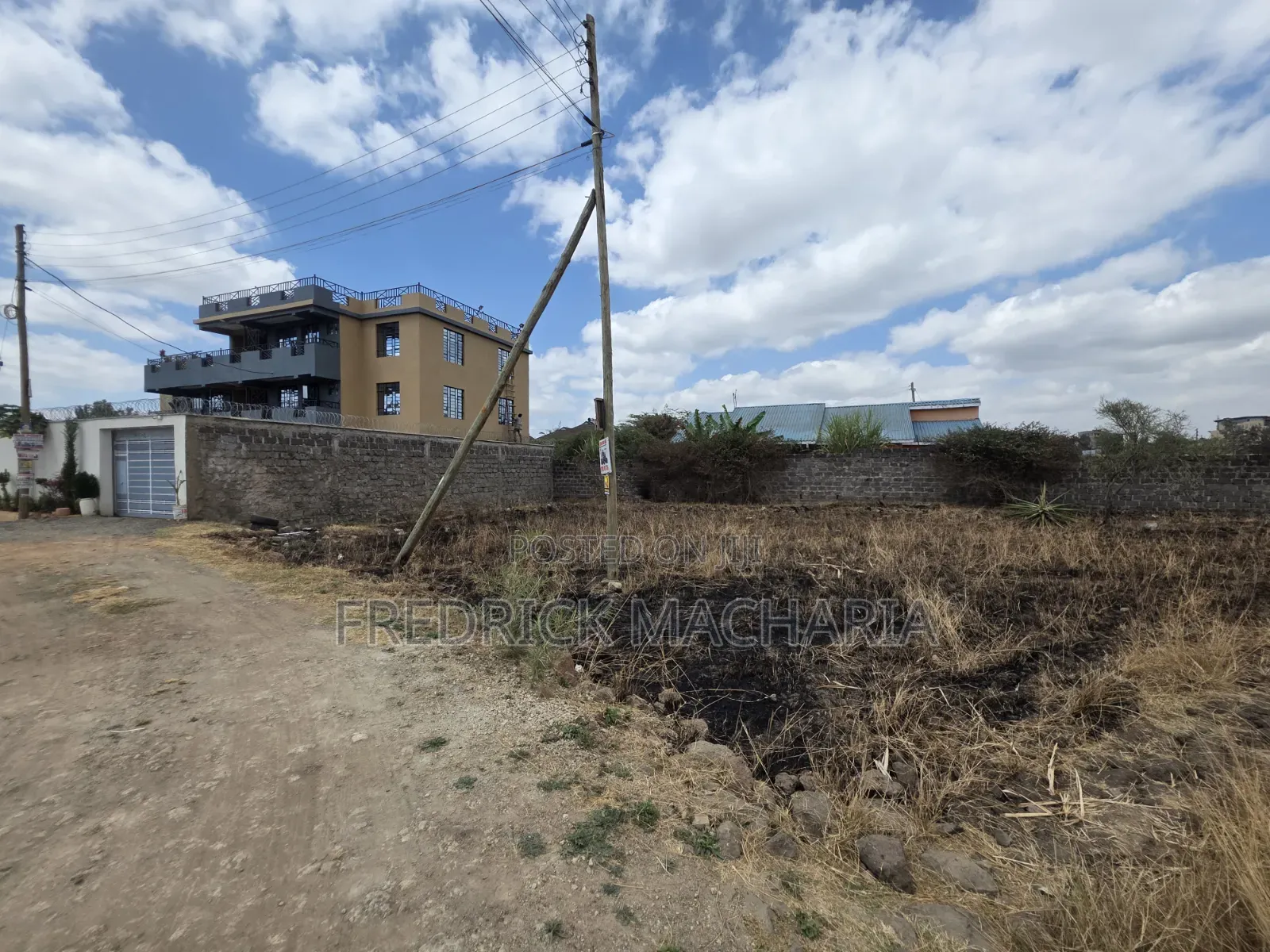 Residential Plot for Sale at Karuguru in Kamakis
