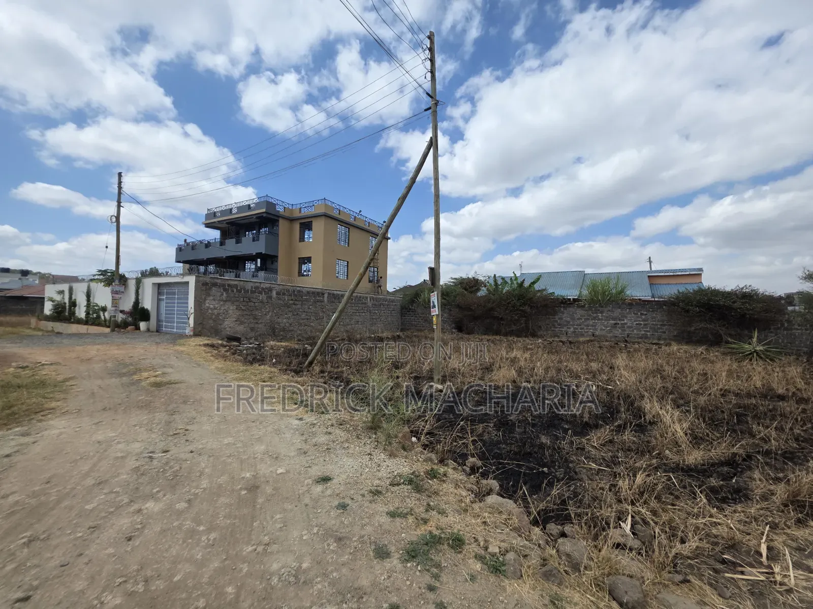 Residential Plot for Sale at Karuguru in Kamakis