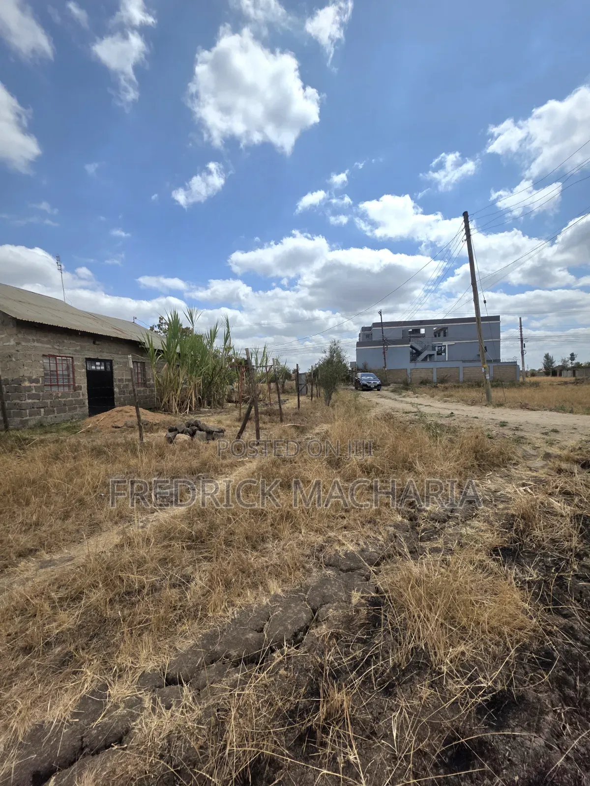 Residential Plot for Sale at Karuguru in Kamakis