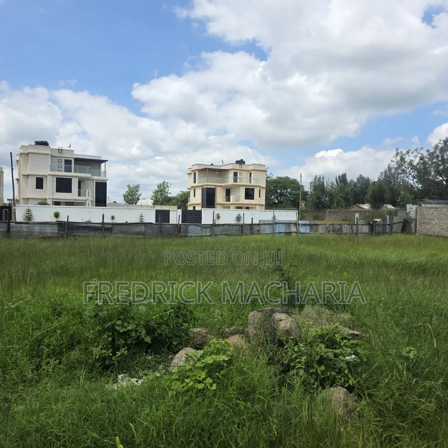 2 Adjacent Residential Plot for Sale at Karuguru. in Kamakis