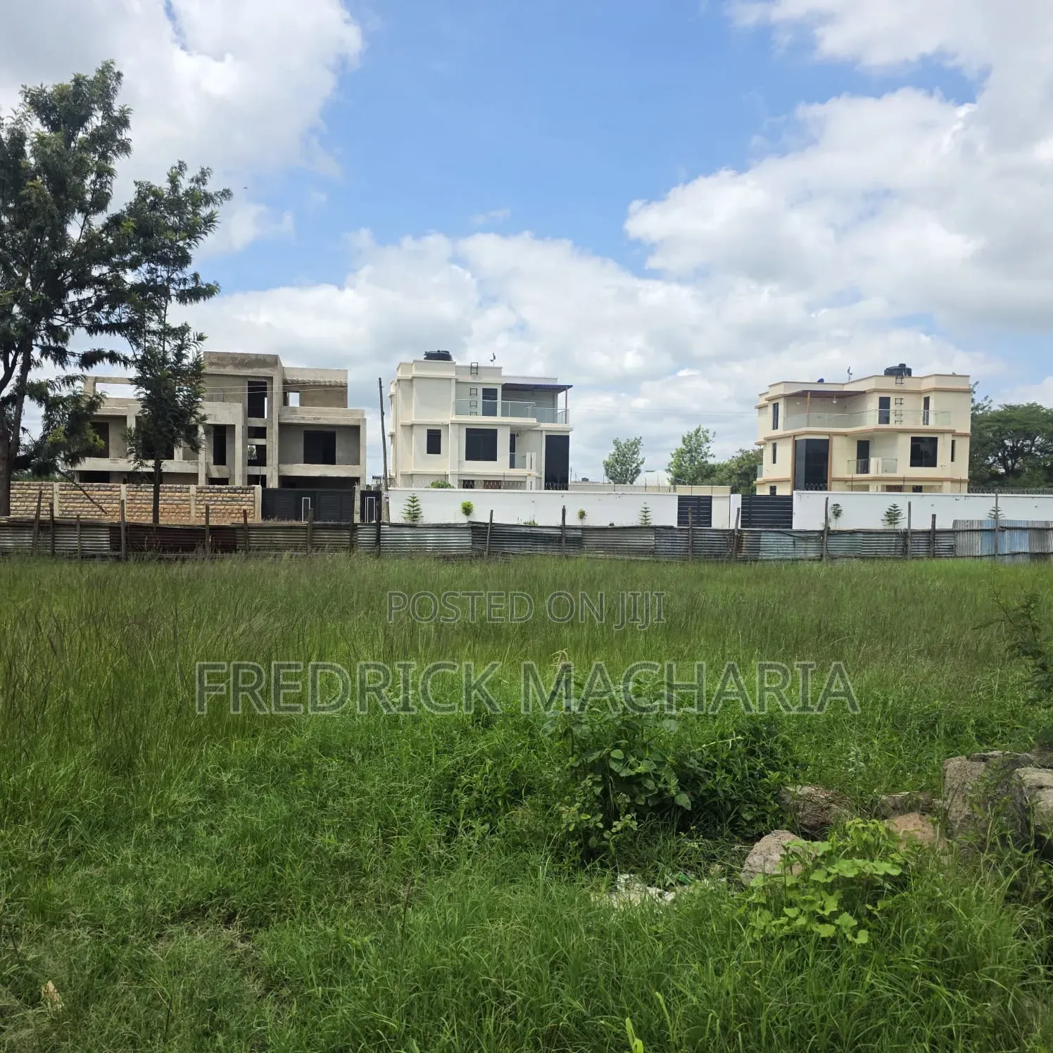 2 Adjacent Residential Plot for Sale at Karuguru. in Kamakis