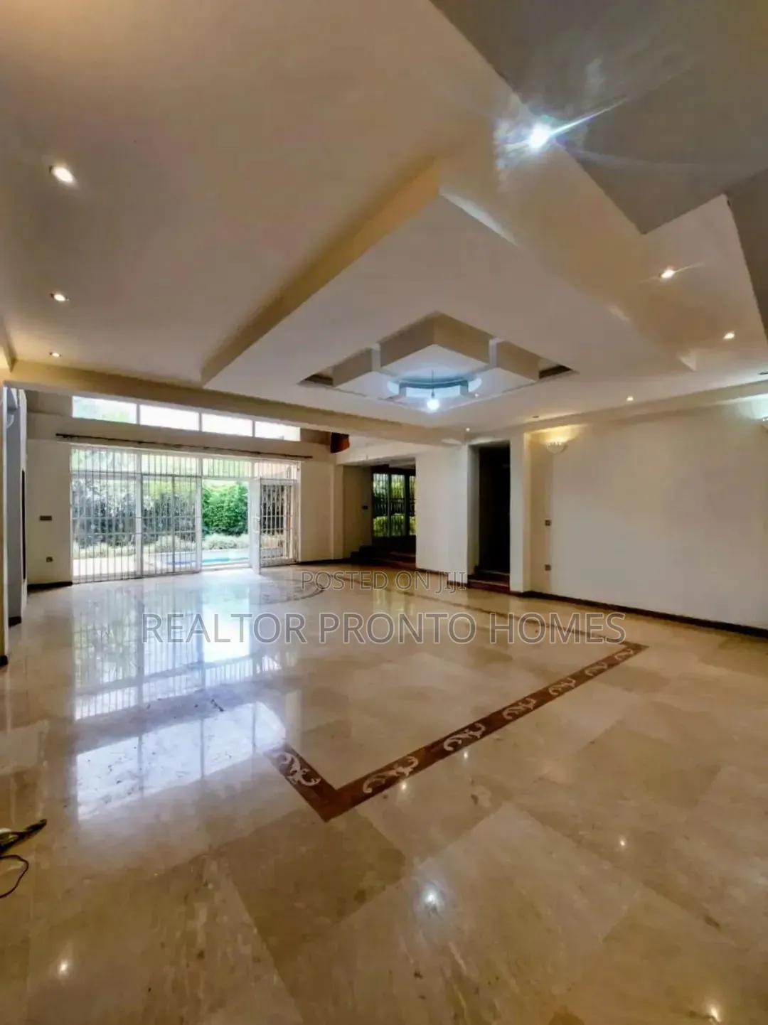 5bdrm Townhouse / Terrace in Lavington, Valley Arcade for rent in Valley Arcade