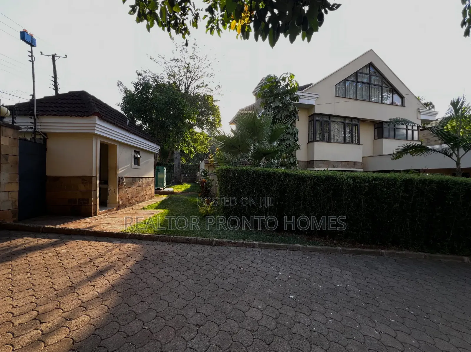5bdrm Townhouse/Terrace in Lavington, Muthangari for sale in Muthangari