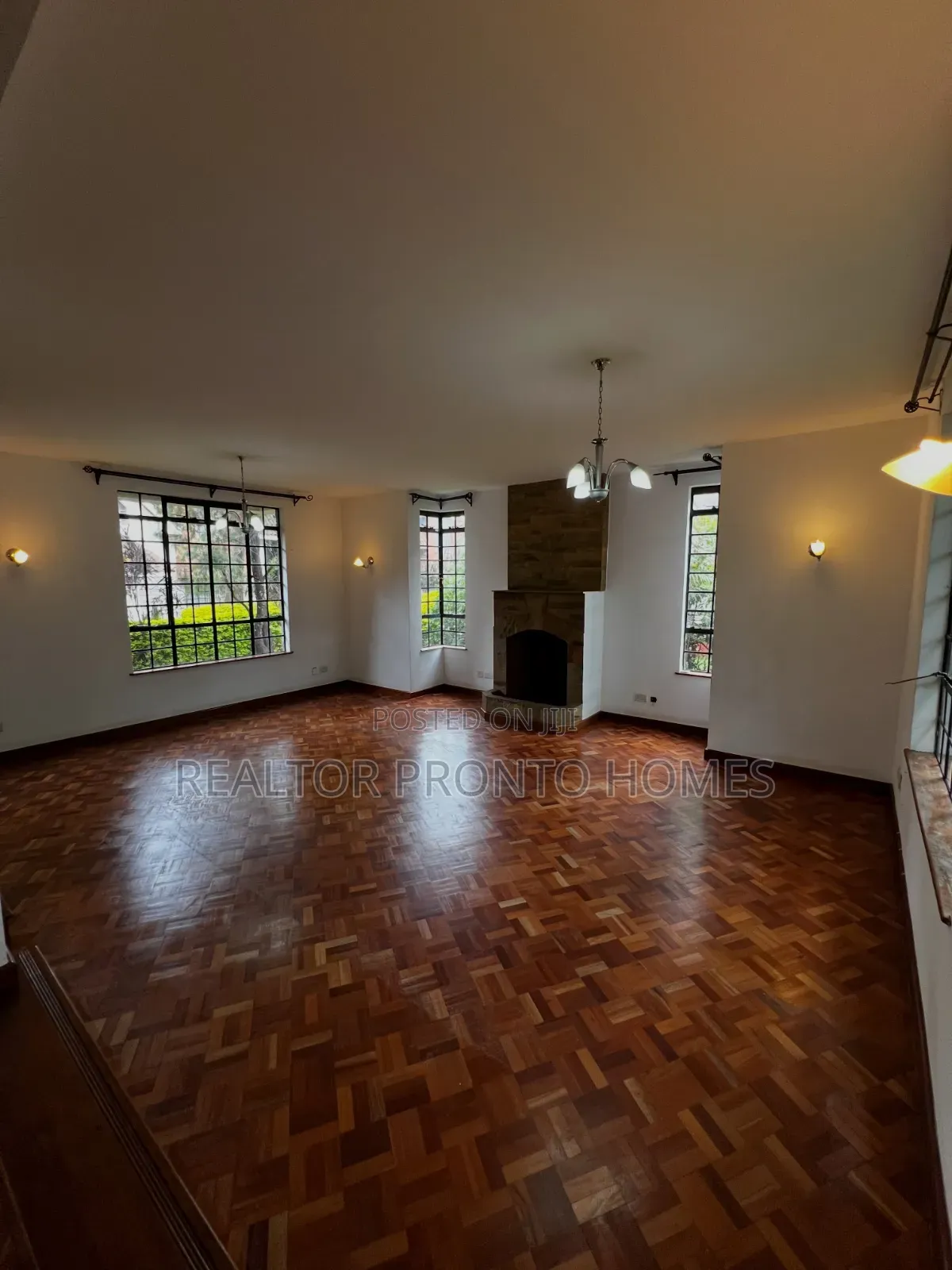 4bdrm Townhouse/Terrace in Lavington, Muthangari for sale in Muthangari
