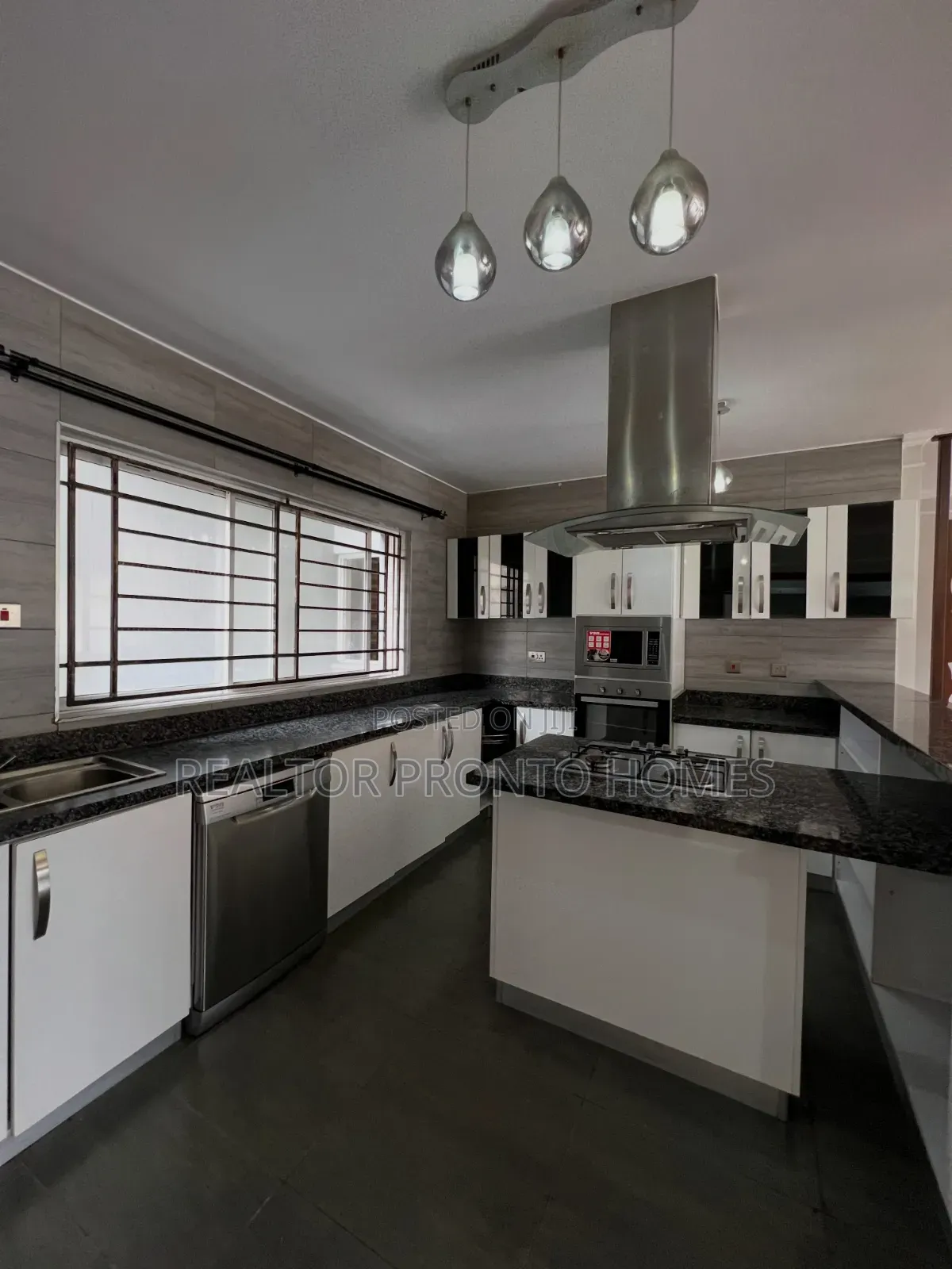 3bdrm Apartment in Kileleshwa for sale in Kileleshwa