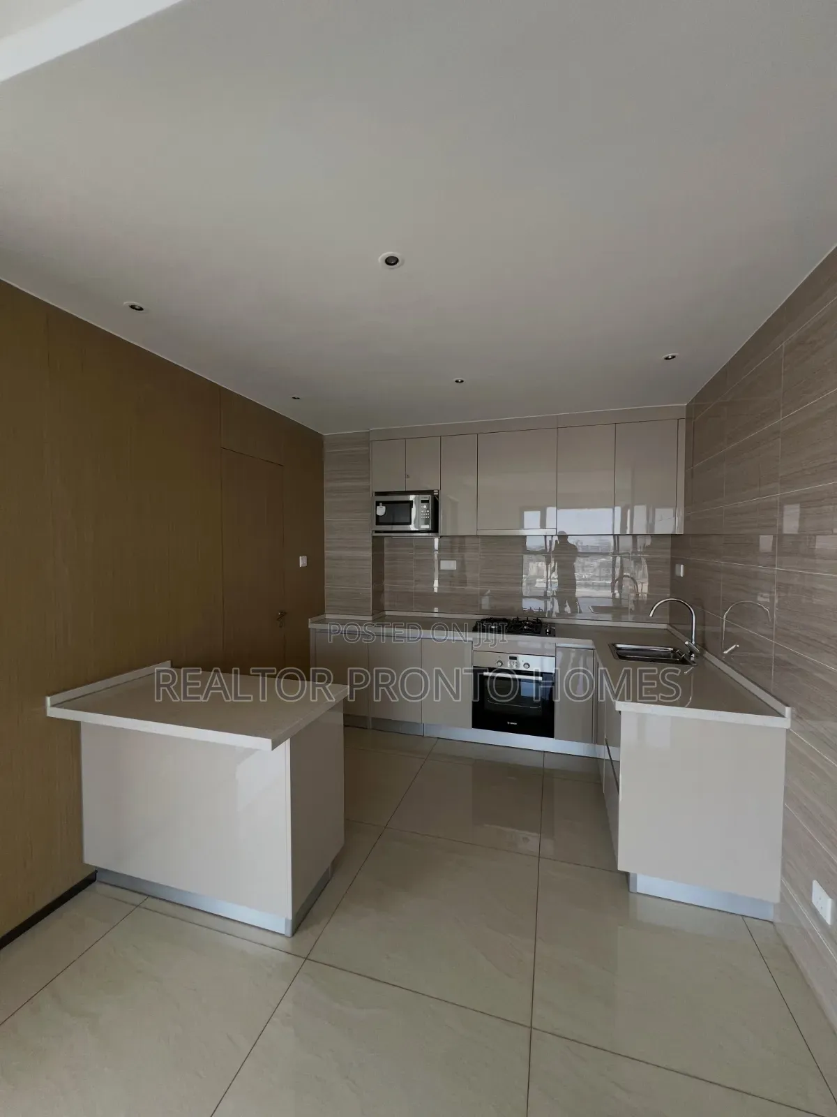 2bdrm Apartment in Gtc Westlands, Raphta Road Area for sale in Raphta Road Area