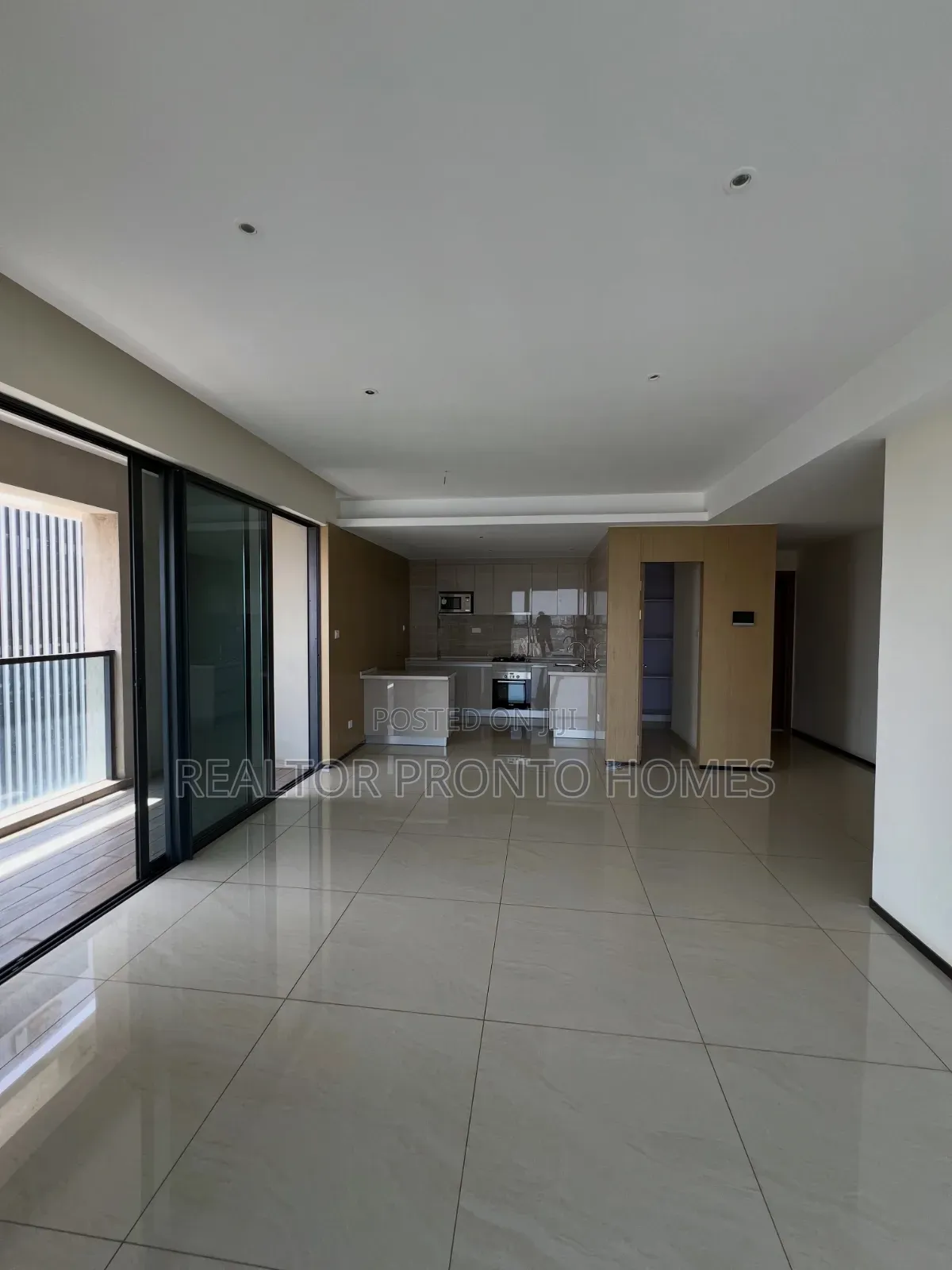 2bdrm Apartment in Gtc Westlands, Raphta Road Area for sale in Raphta Road Area
