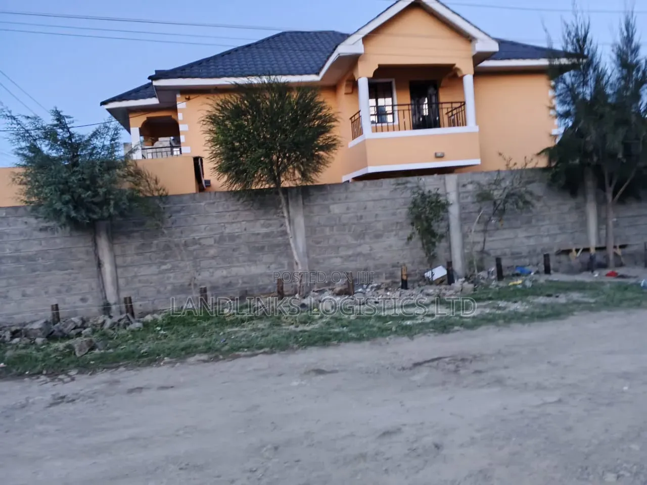 4bdrm Maisonette in Parliament Road, Katani for sale in Katani