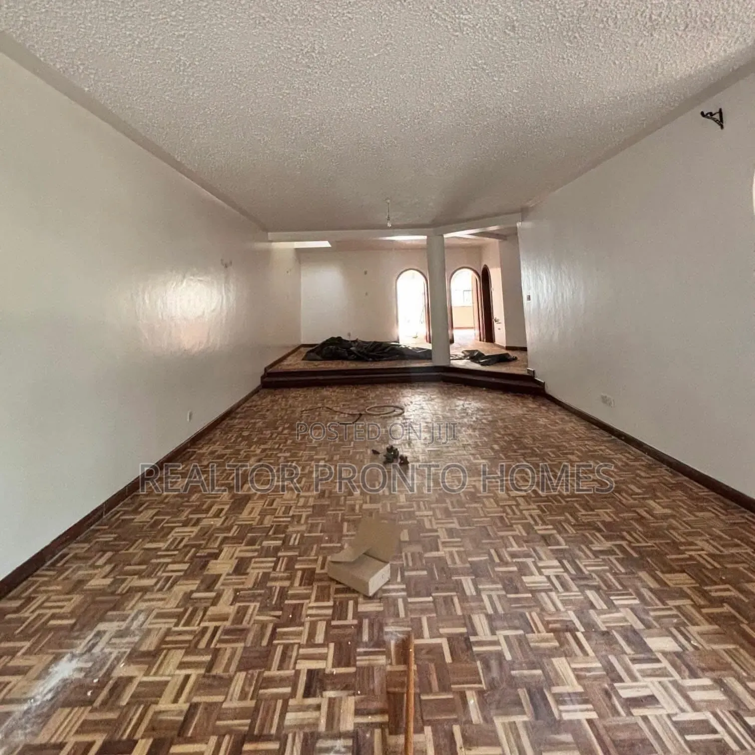 4bdrm Townhouse/Terrace in Spring Valley for sale in Spring Valley