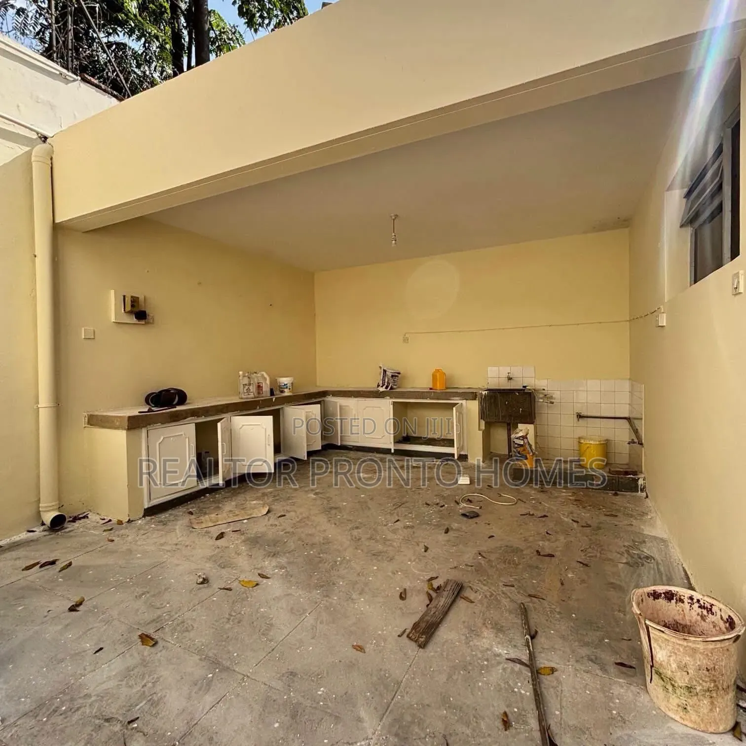 4bdrm Townhouse/Terrace in Spring Valley for sale in Spring Valley