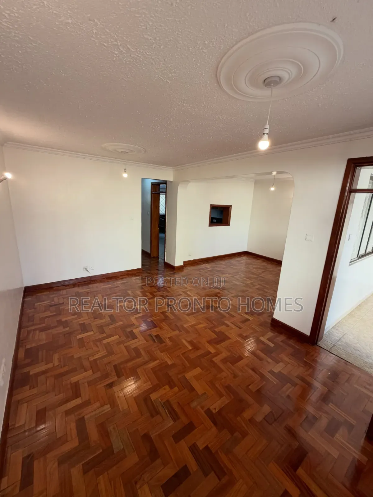 4bdrm Maisonette in Lavington, Valley Arcade for sale in Valley Arcade