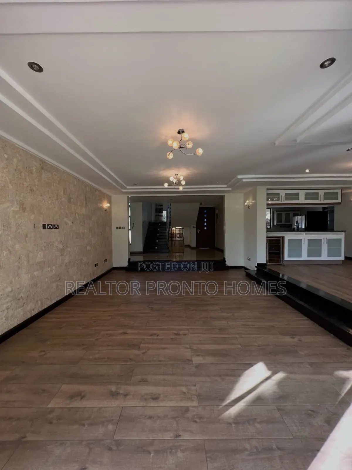 5bdrm Townhouse / Terrace in Lavington, Muthangari for rent in Muthangari