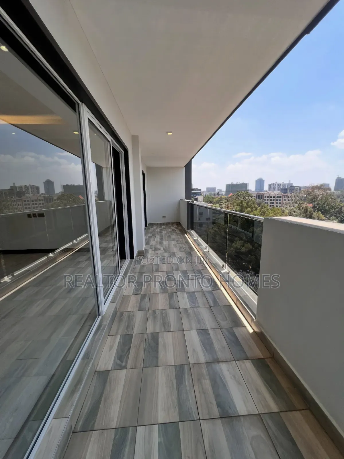 2bdrm Apartment in Riverside Drive for sale in Riverside Drive