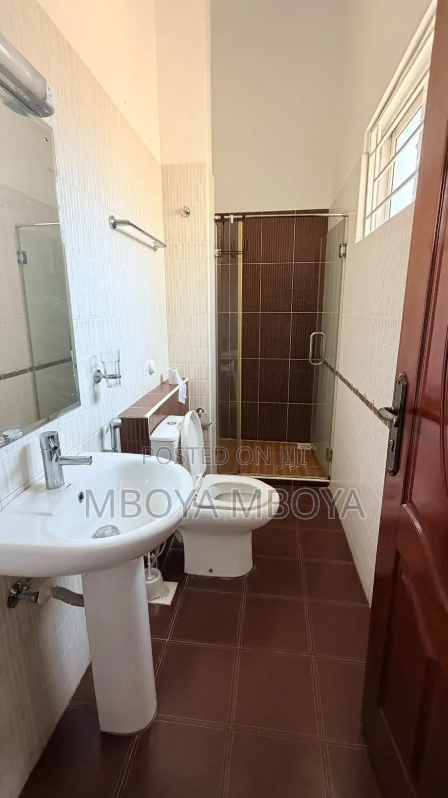 Furnished 5bdrm Townhouse / Terrace in Kyuna Estate for rent in Kyuna Estate