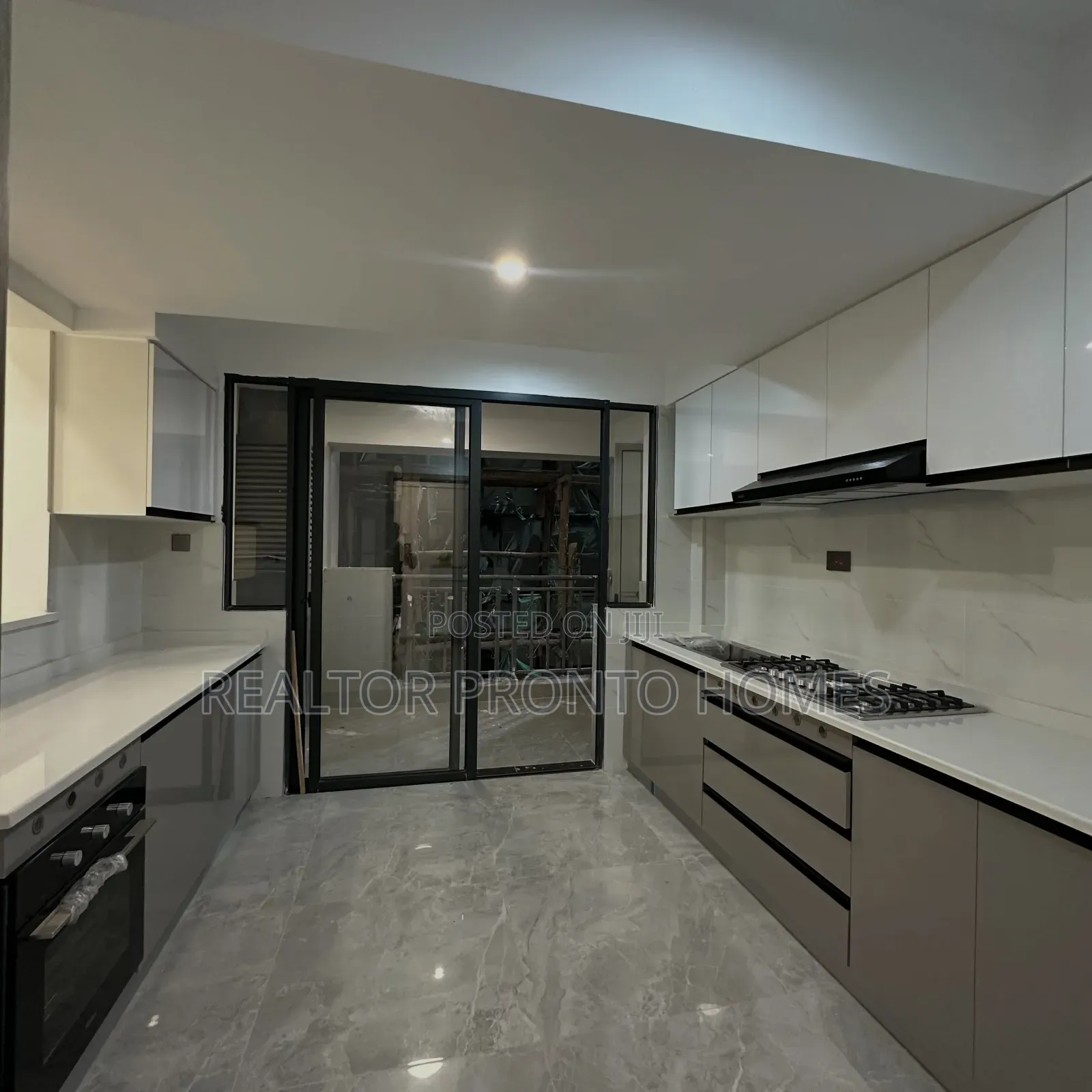3bdrm Apartment in Kileleshwa for sale in Kileleshwa