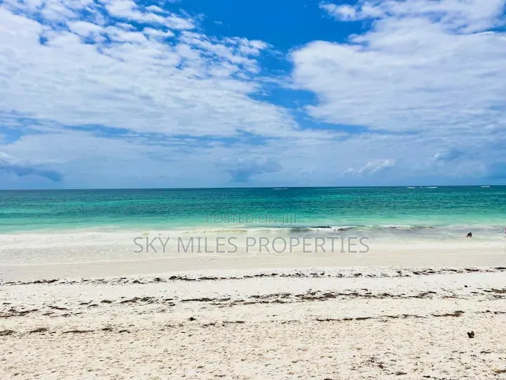 8bdrm Villa in Diani, South Coast, Ukunda for sale in Ukunda