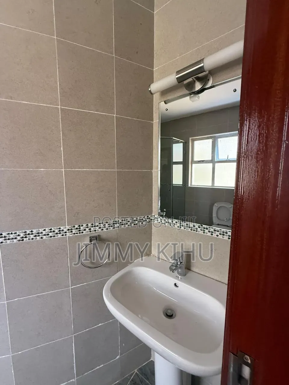 5bdrm House in Riverside Drive for sale in Riverside Drive