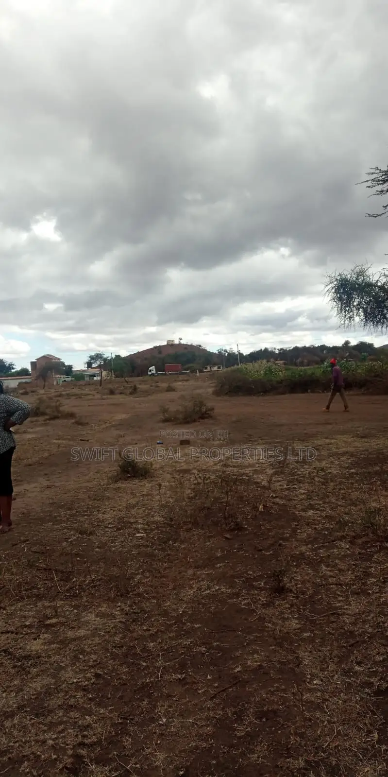 100 Acres on Mombasa-Nairobi Road Between Masimba Kiboko Is for Sale in Makindu