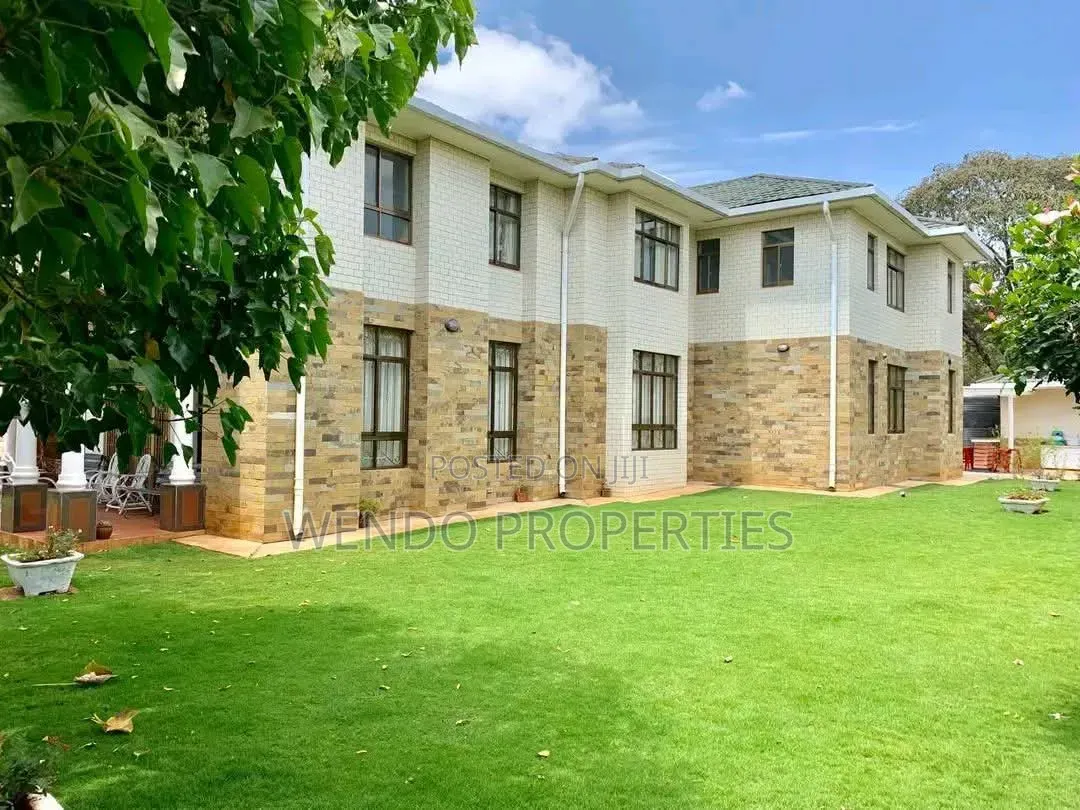 8bdrm Villa in Hardy for sale in Hardy