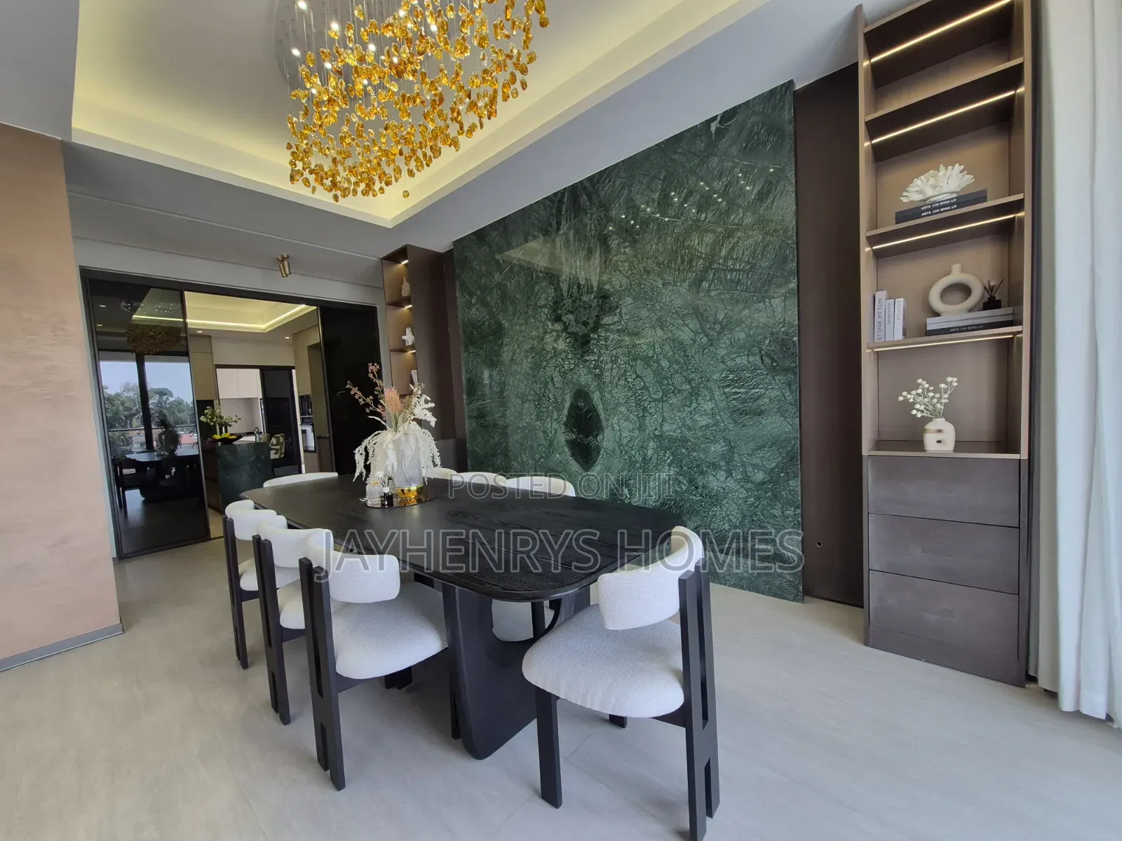 5bdrm Apartment in Spring Valley for sale in Spring Valley