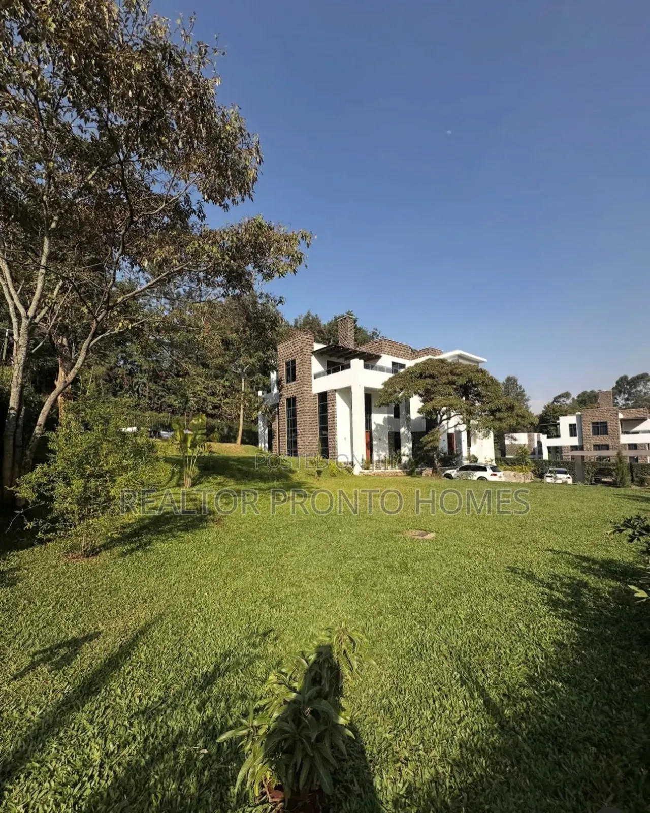 6bdrm Mansion in Karen, Hardy for sale in Hardy