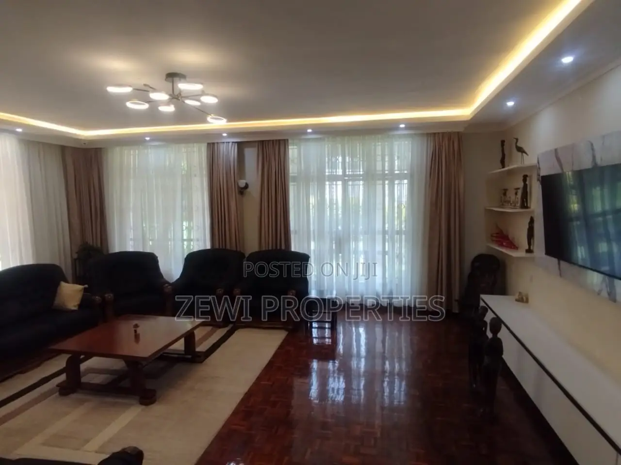 6bdrm Mansion in Hardy for sale in Hardy