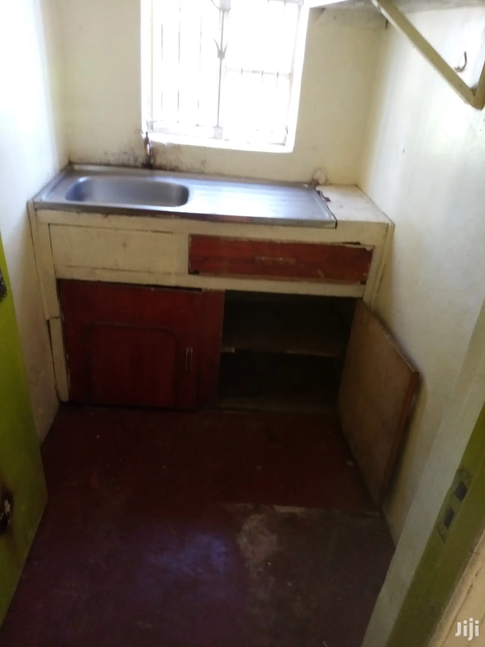 2-Bedroom Property in Harambee - Modern & Spacious in Harambee