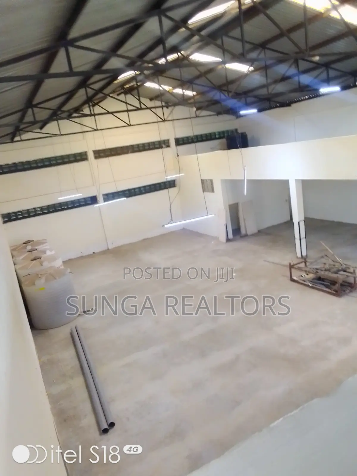 Warehouse for Rent in Kikuyu in Zambezi/Sigona