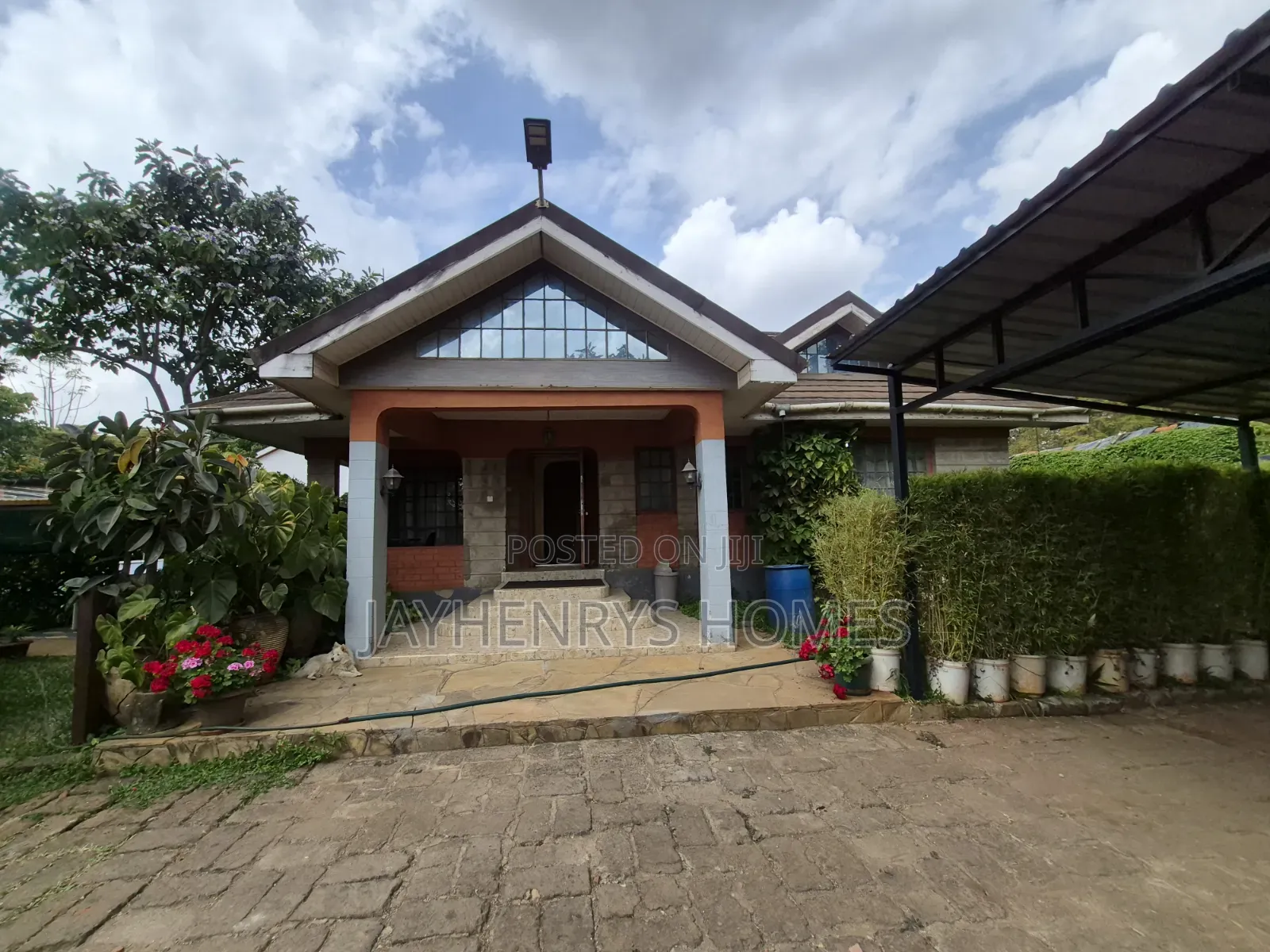 Furnished 2bdrm Bungalow in Ridgeways for rent in Ridgeways