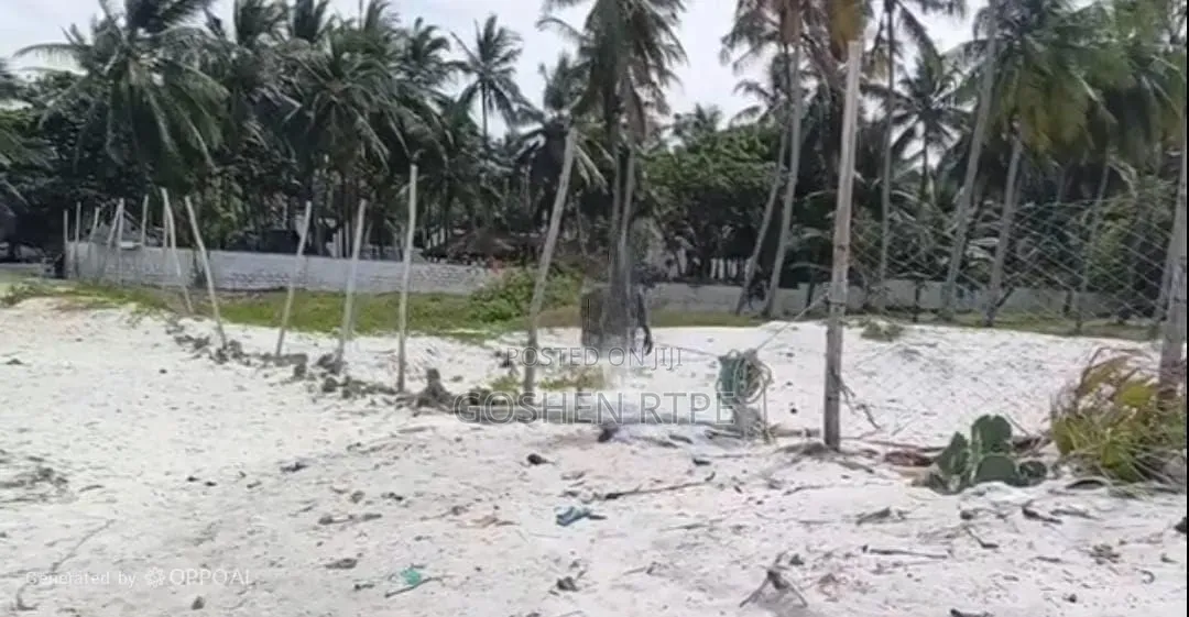 Prime 257M 1 Acre 1st Row Sea BeachLand on Sale at Nyali Mombasa Kenya in Nyali Mkomani