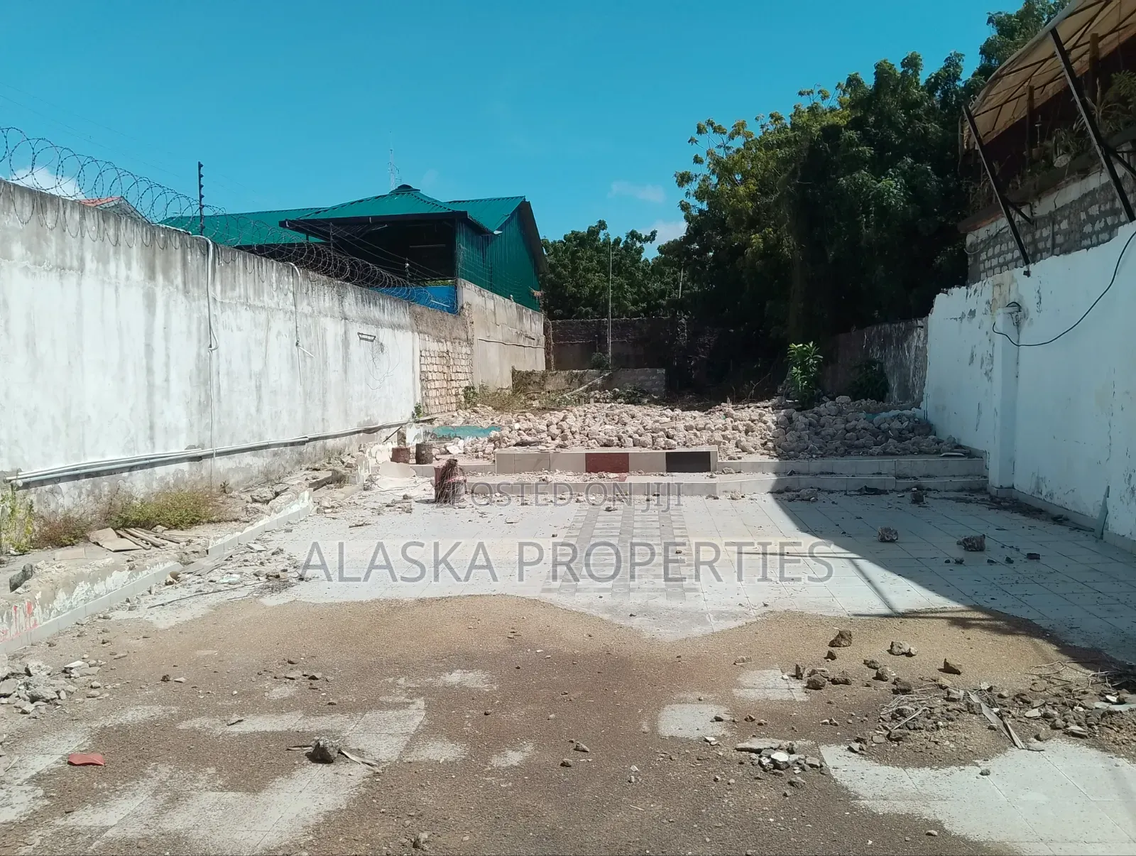 Yard to Let in Nyali Links Road in Nyali Mkomani