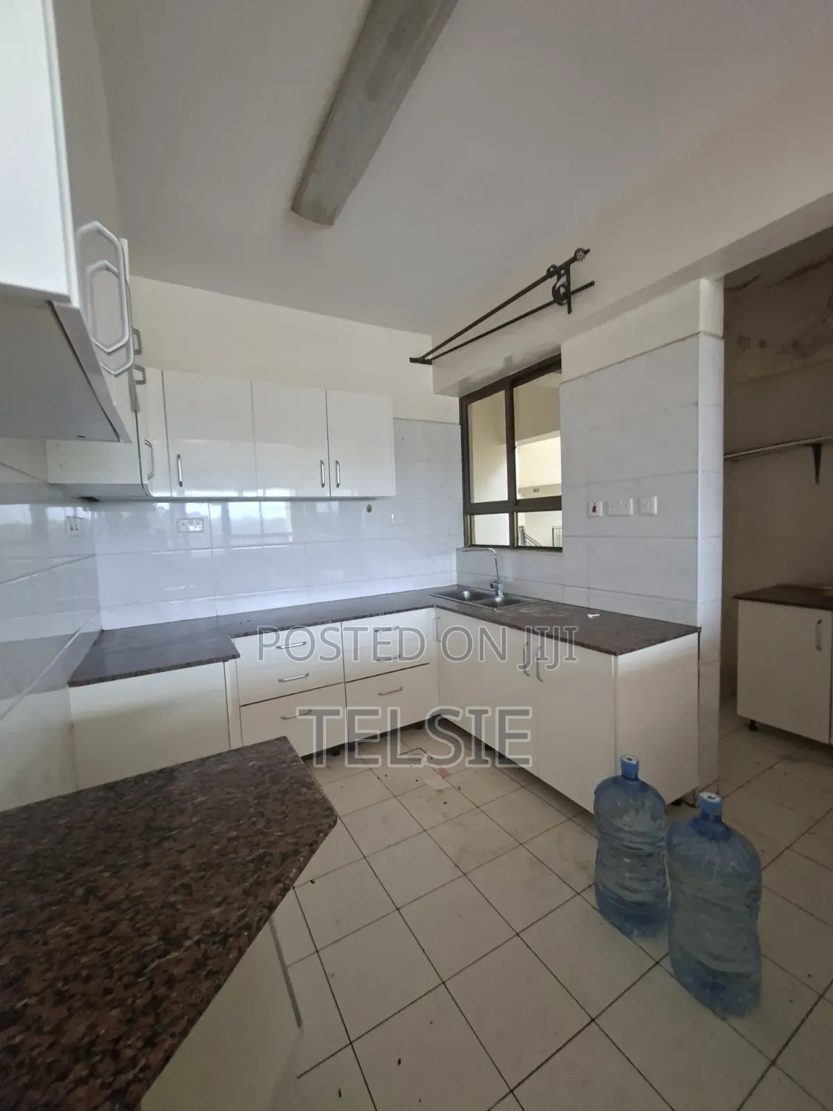 3bdrm Apartment in Lenana for rent in Lenana