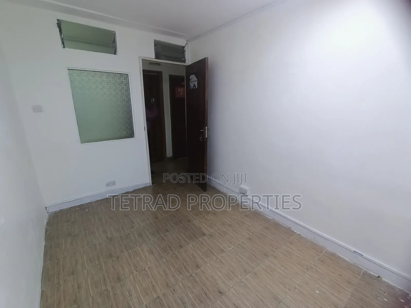 Prime 100 SQFT Office to Let in Nairobi CBD Near City Hall in Nairobi Central