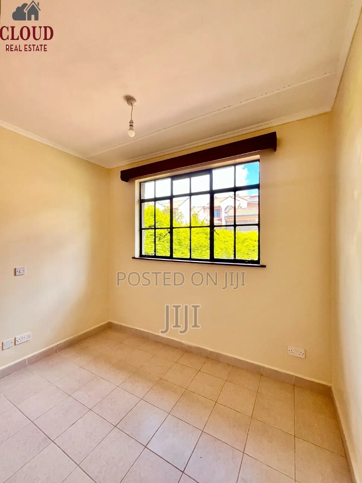 4bdrm Maisonette in Oluulua for sale in Oluulua