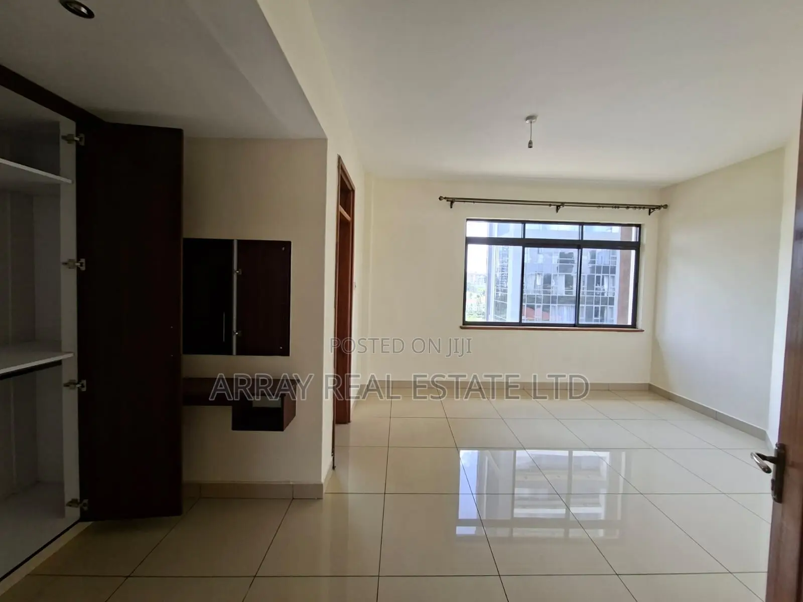 3bdrm Apartment in Raphta Road Area for sale in Raphta Road Area