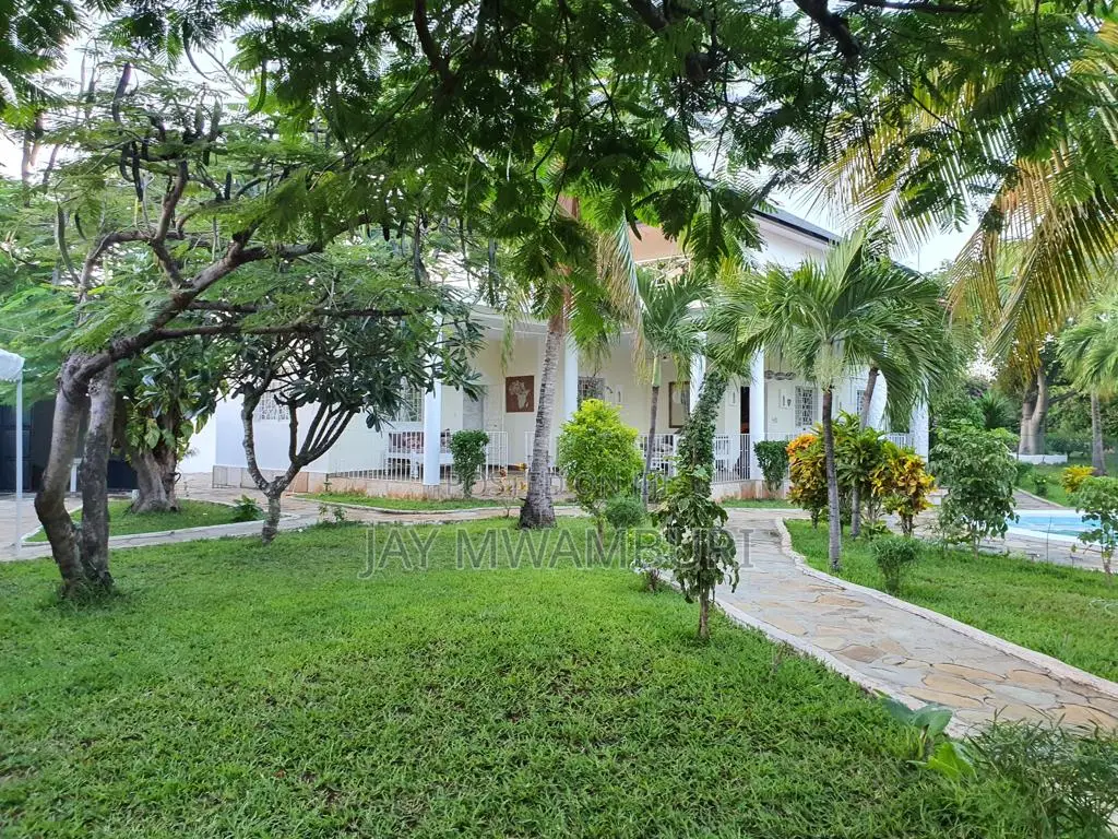 Furnished 4bdrm Villa in Malindi, Shella for sale in Shella