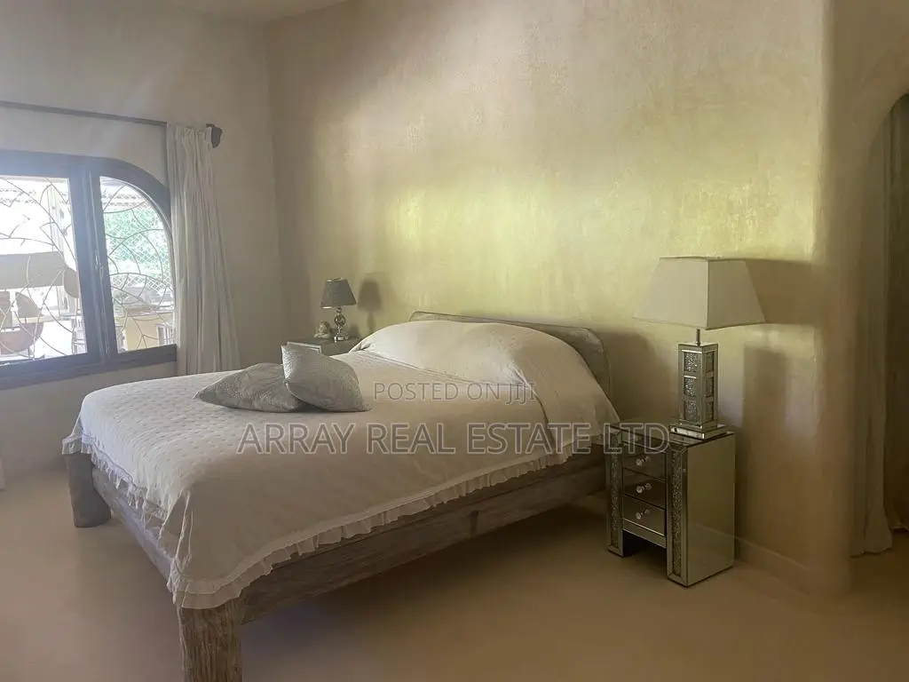 Furnished 5bdrm Villa in Diani for sale in Diani