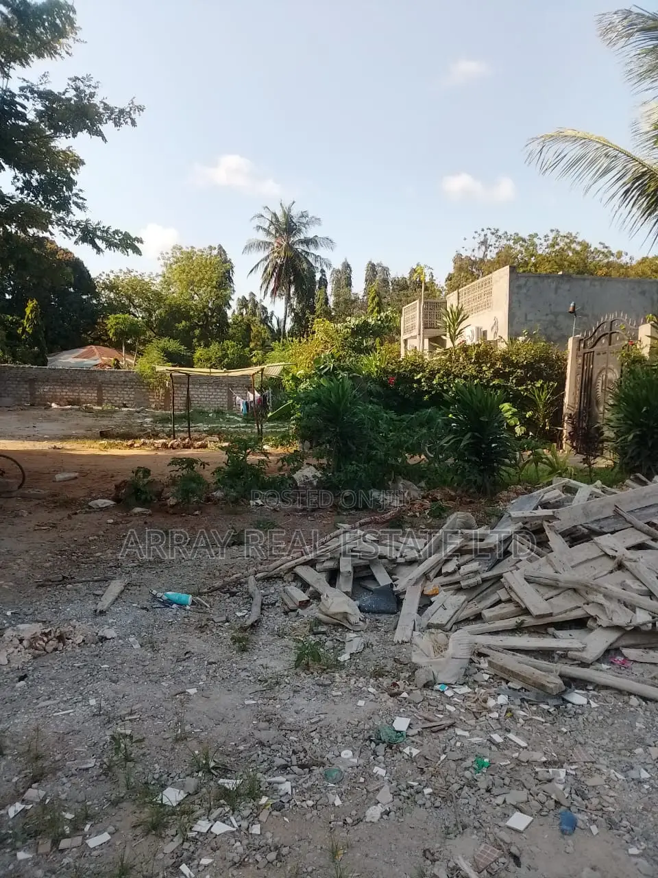 100*100 Plot in Sunpark Malindi Going for 6m in Town Centre