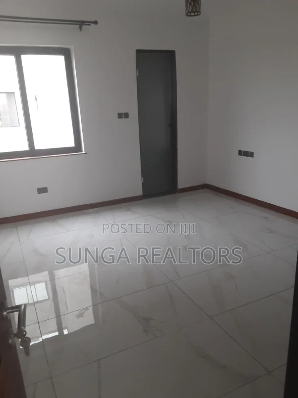 3bdrm Apartment in Makueni Rd., Kileleshwa for sale in Kileleshwa
