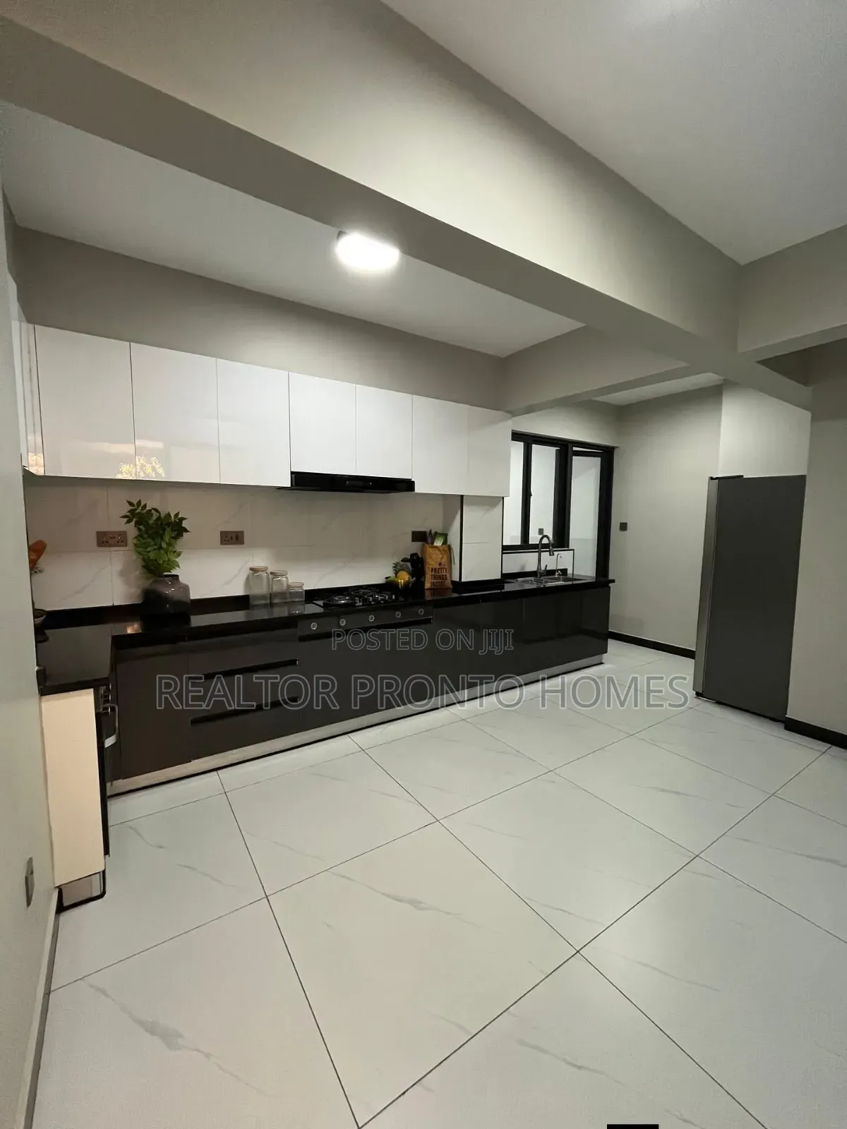 3bdrm Apartment in Kileleshwa for sale in Kileleshwa