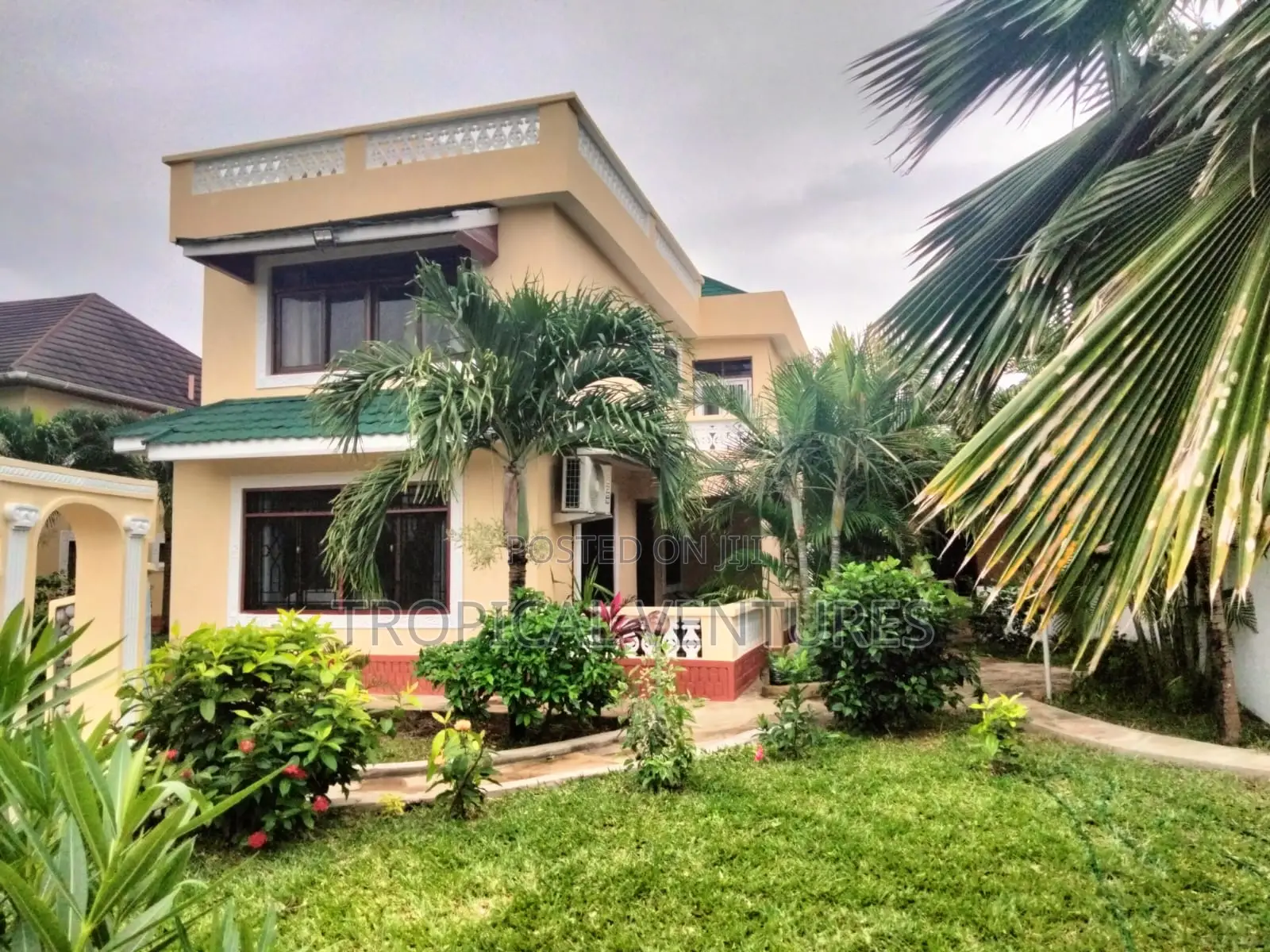 Furnished 5bdrm Villa in Palm Villas Diani for sale in Diani