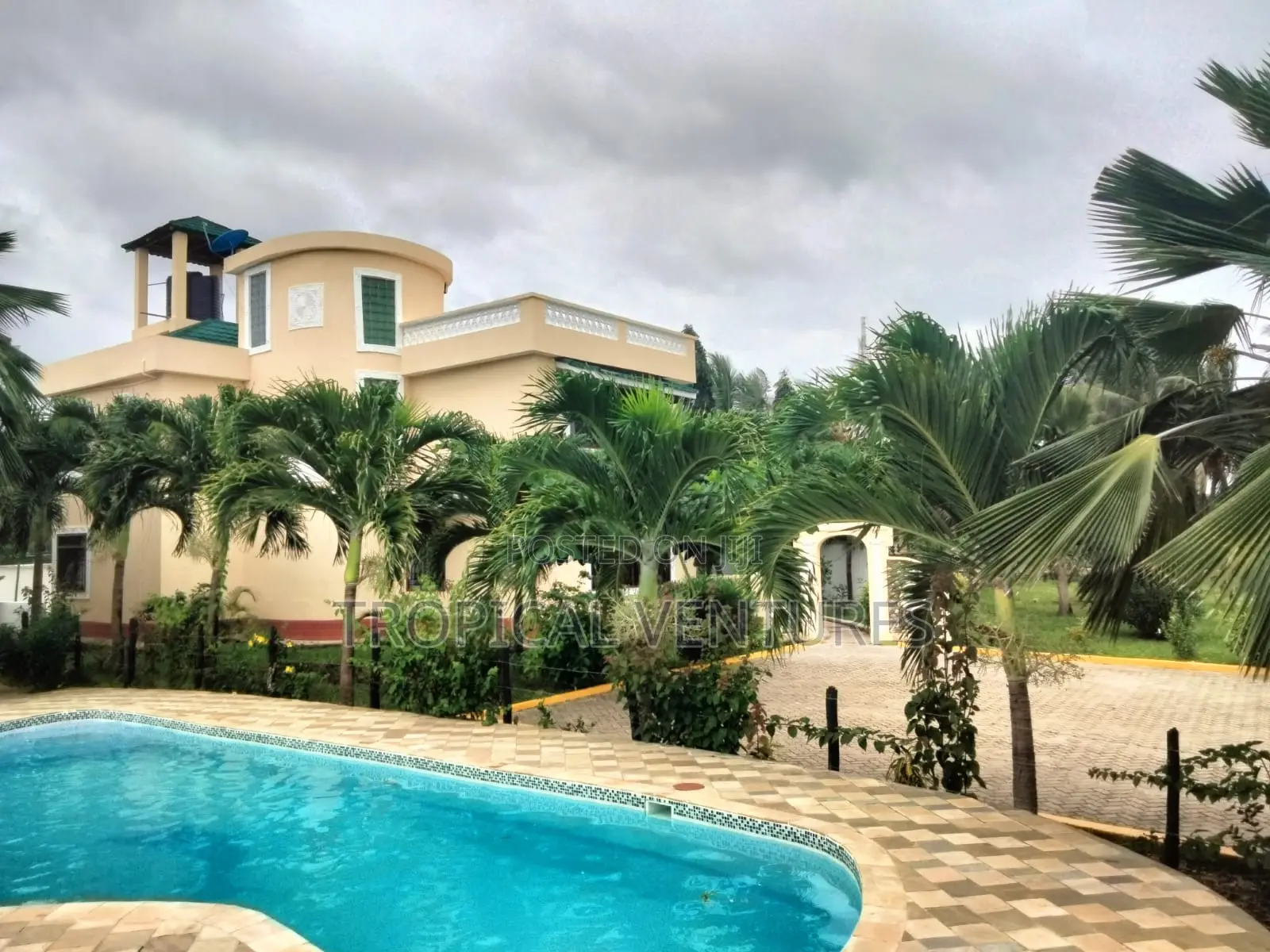 Furnished 5bdrm Villa in Palm Villas Diani for sale in Diani