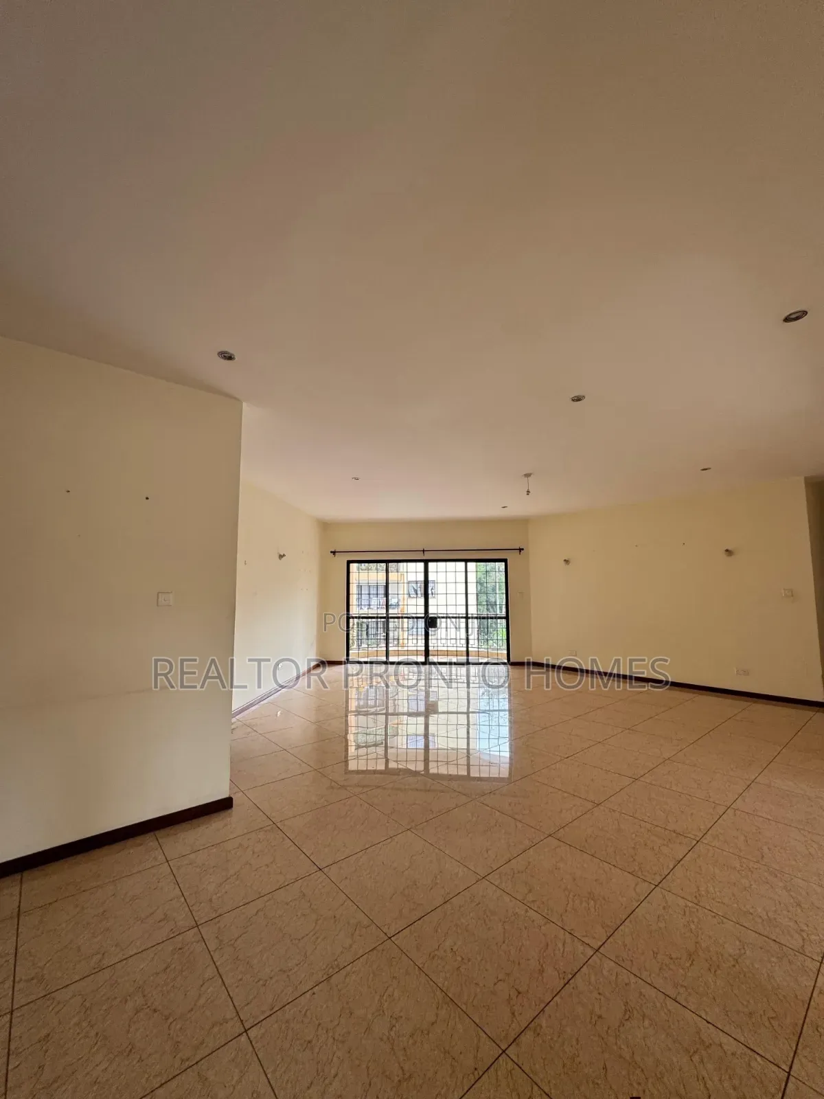 3bdrm Apartment in Riverside Drive for rent in Riverside Drive