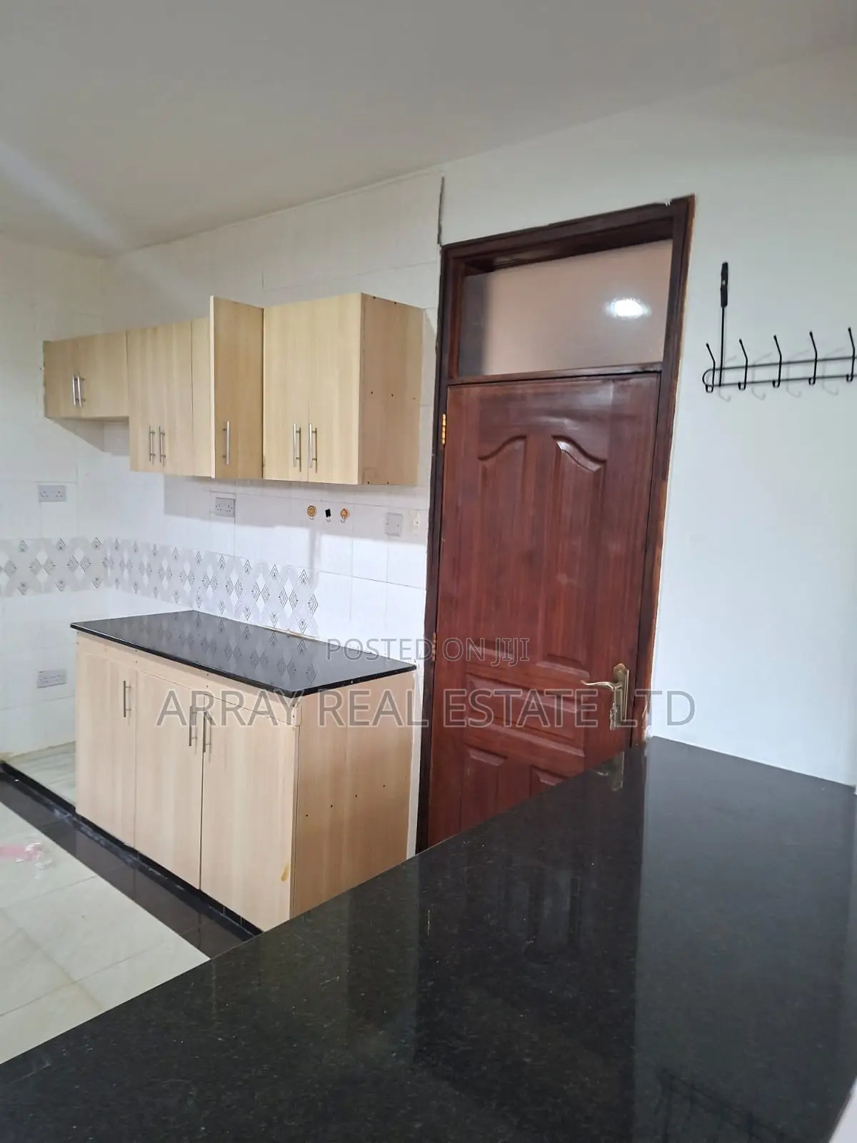 4bdrm Maisonette in 4Br Sitting On 50 X, Karai for sale in Karai