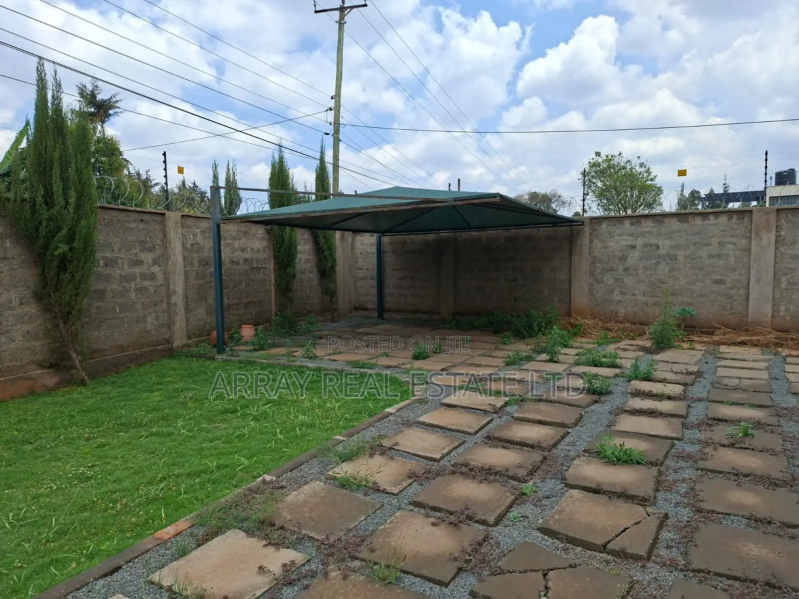 4bdrm Maisonette in 4Br Sitting On 50 X, Karai for sale in Karai