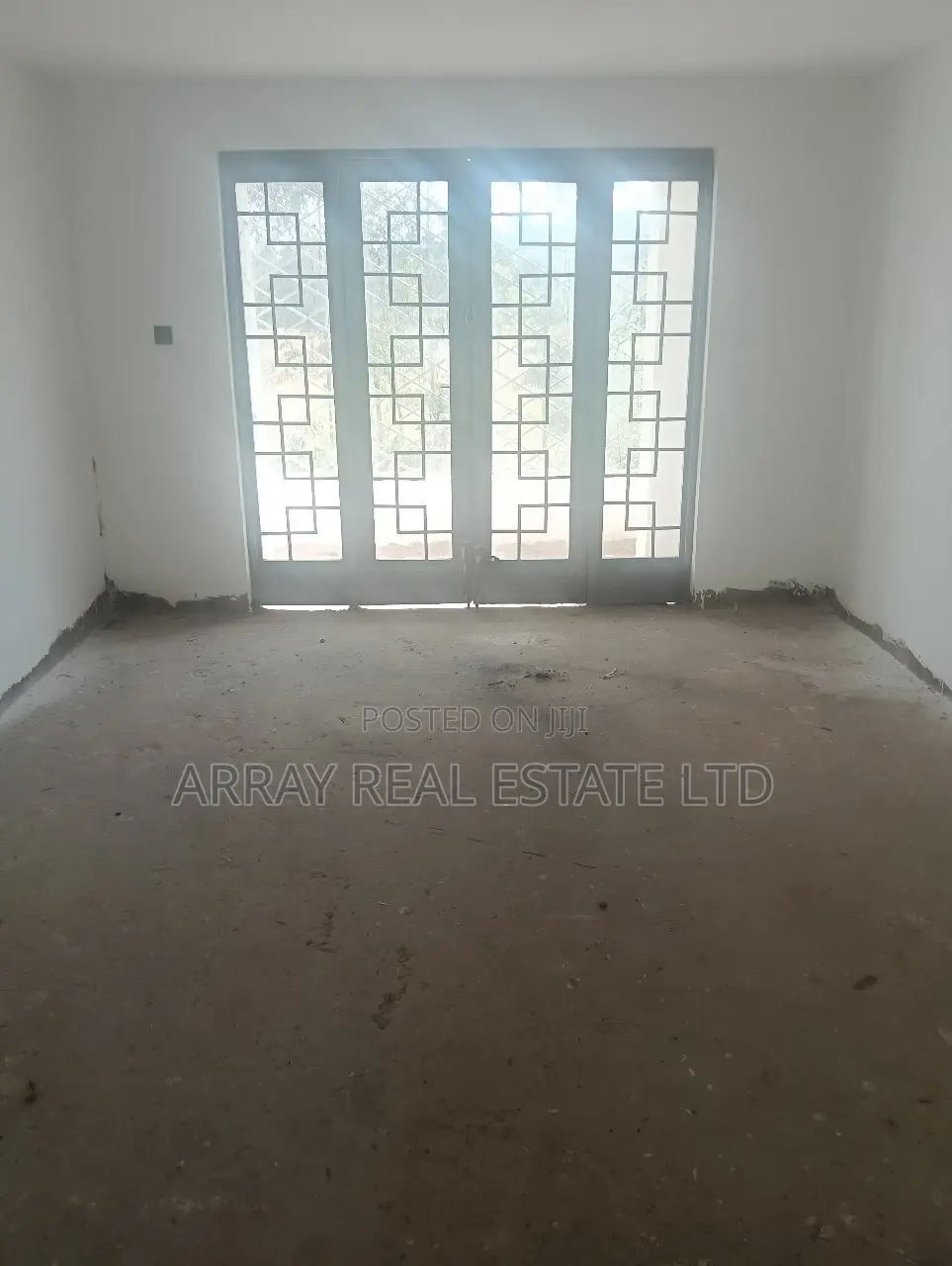 4bdrm Maisonette in 4Br All Ensuite, Karai for sale in Karai