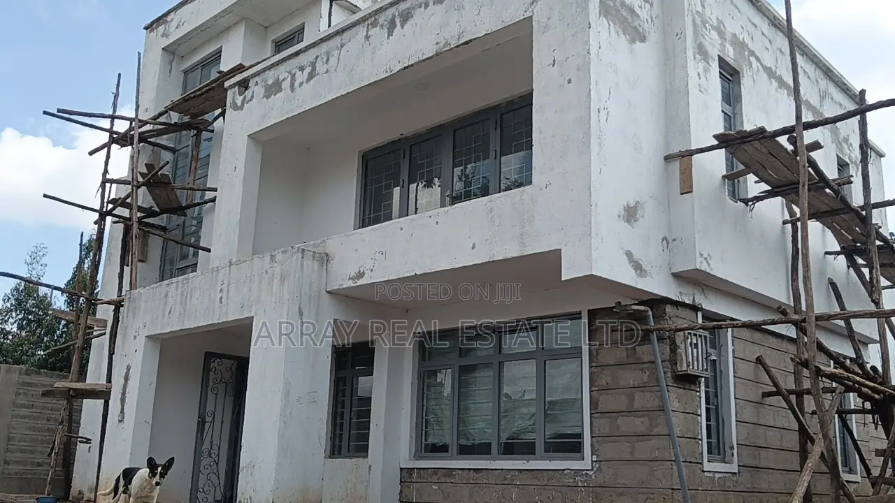 4bdrm Maisonette in 4Br All Ensuite, Karai for sale in Karai