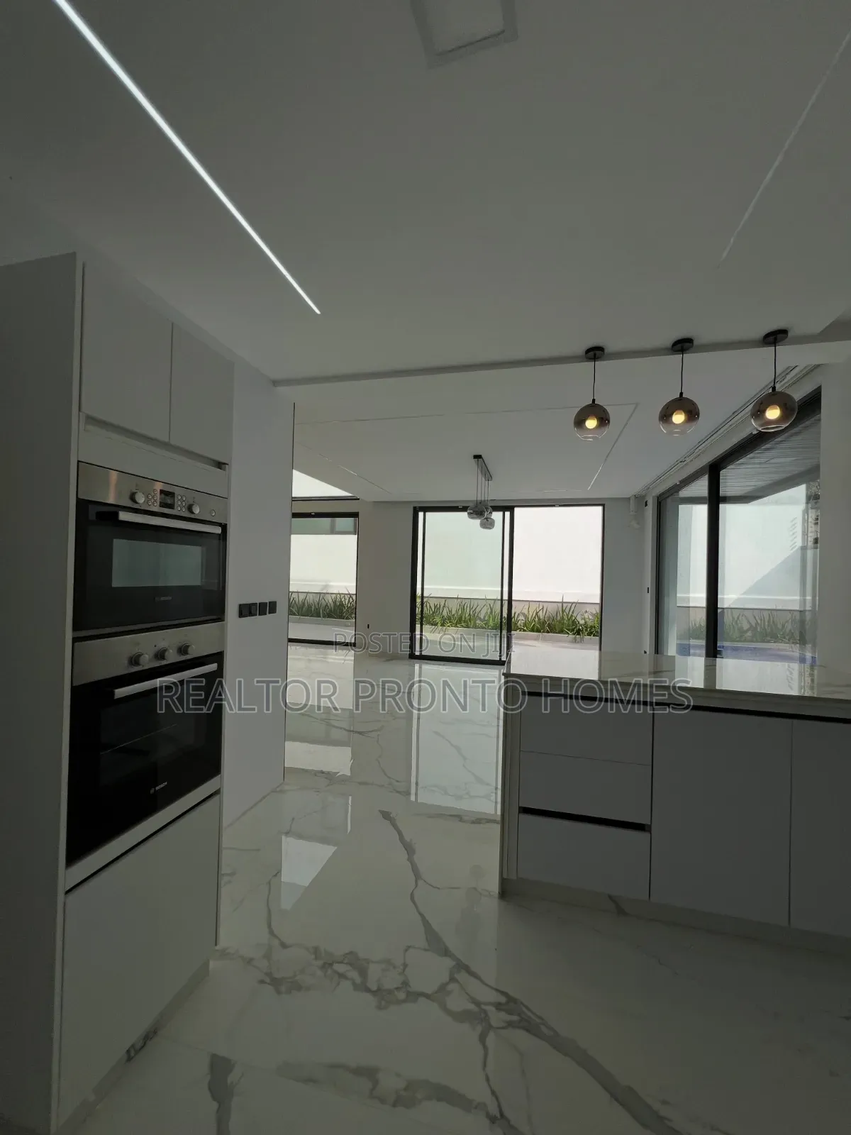 6bdrm Villa in Lavington, Muthangari for sale in Muthangari