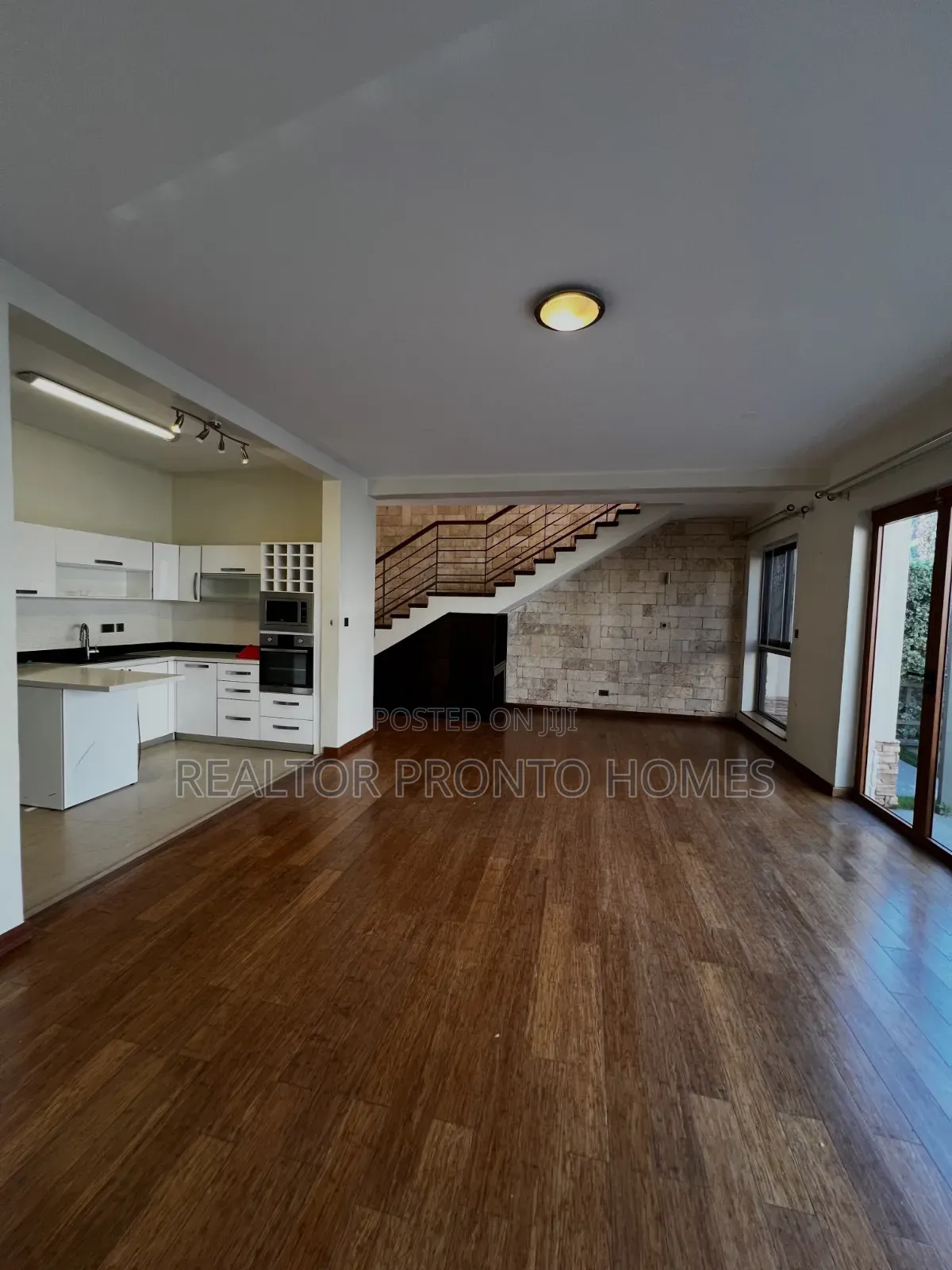 4bdrm Townhouse/Terrace in Kileleshwa for sale in Kileleshwa